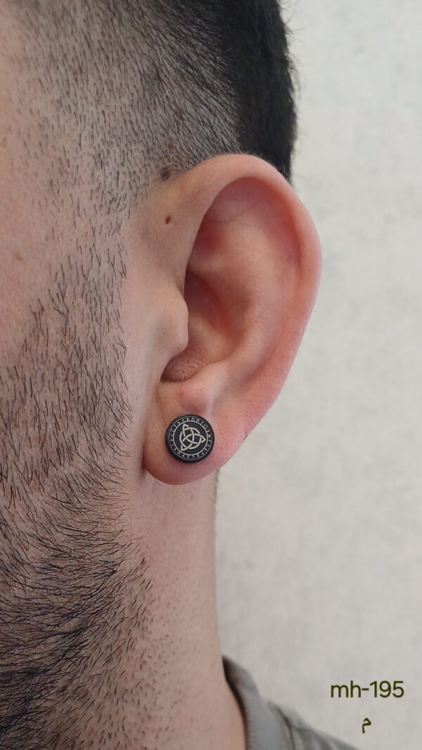 گوشواره میخی TRIQUETRA